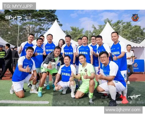 球星英姿尽显绿茵风采帅气写真定格运动激情瞬间 球星英姿尽显绿茵风采帅气写真定格运动激情瞬间