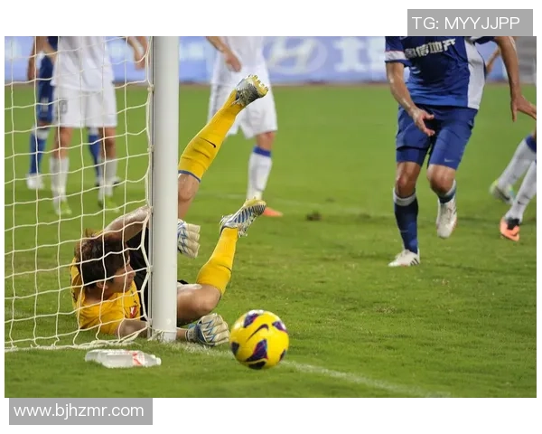 足球巨星射门精彩瞬间集锦绝美技术与无敌力量的完美结合